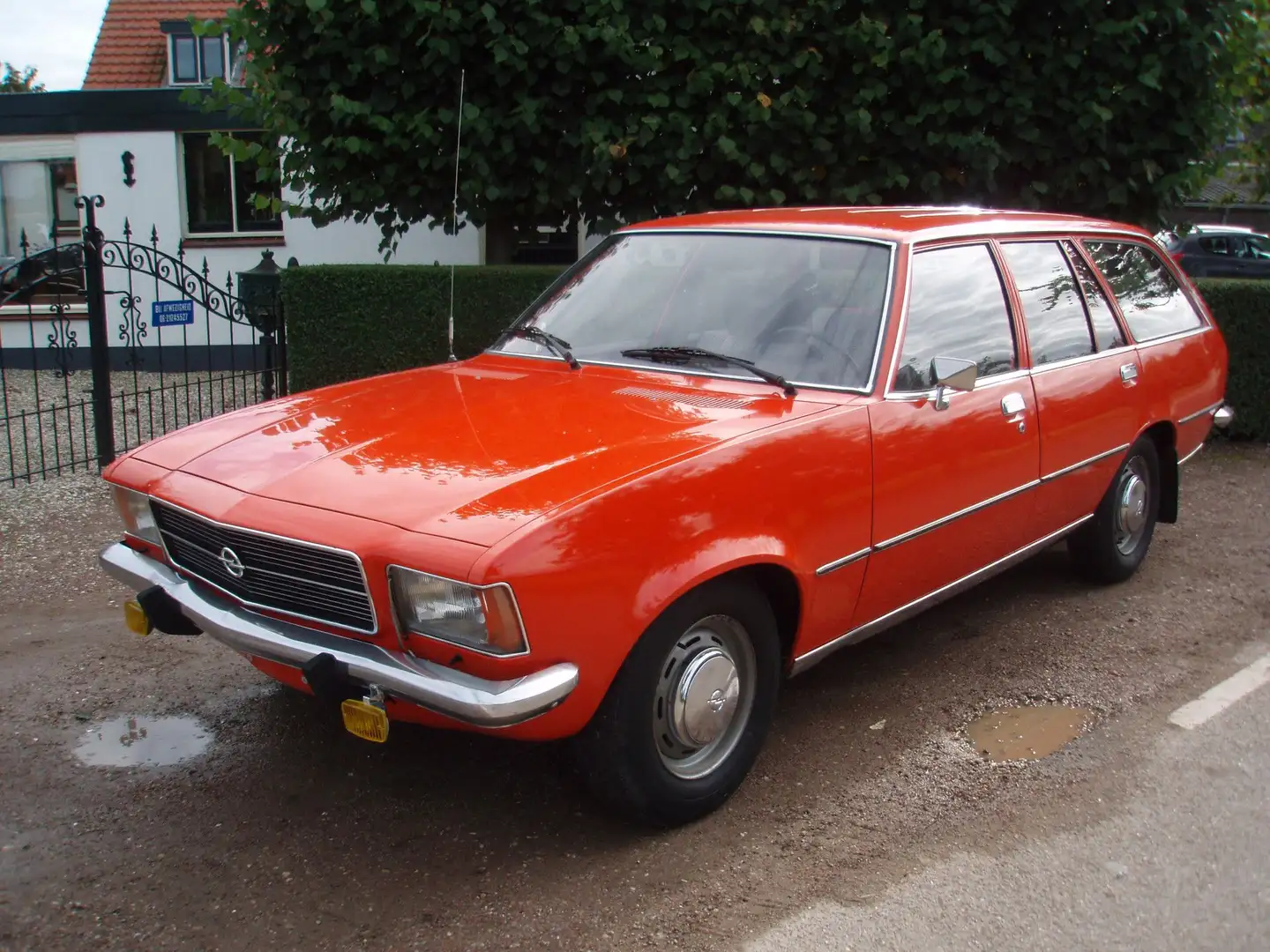 Opel Rekord 1900 Caravan **KEIHARDE IMPORT NOORD-ZWEDEN**UNIEK Orange - 2