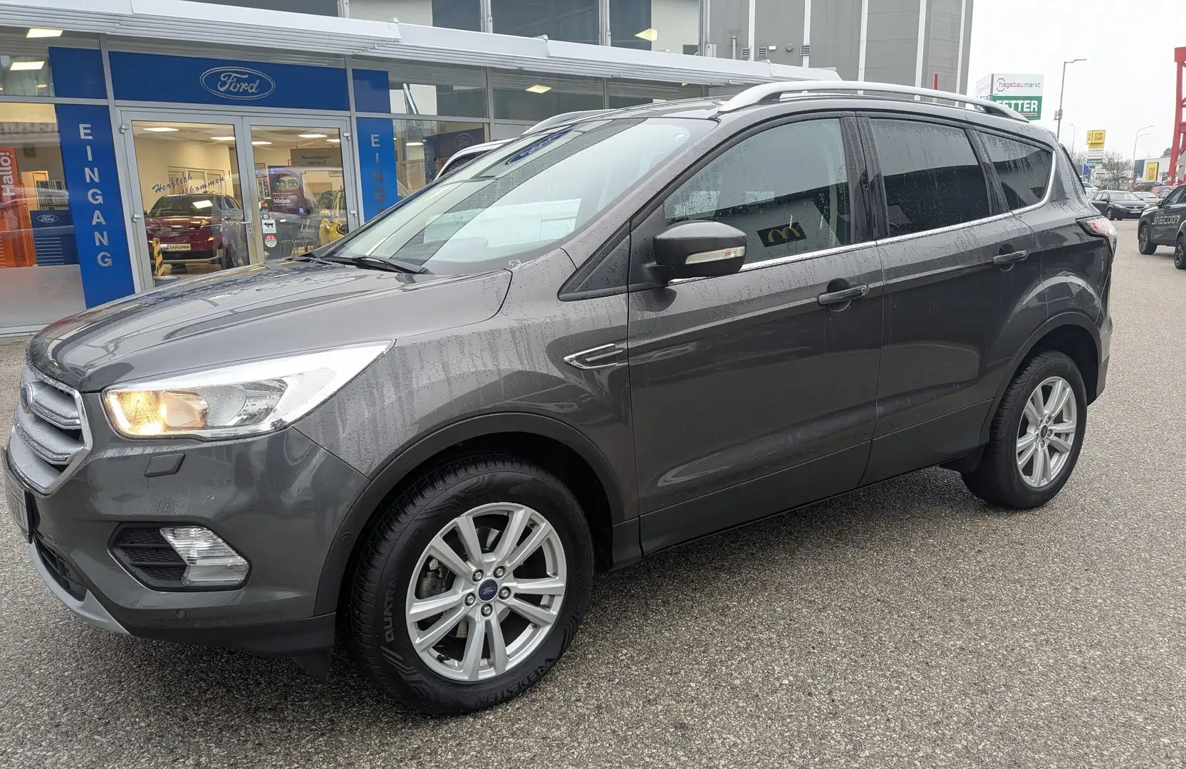 Ford Kuga Trend Grau - 2
