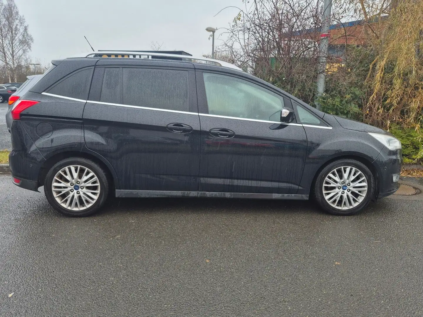 Ford Grand C-Max Grand C-MAX Titanium 7 Sitze Navi Klima Schwarz - 1