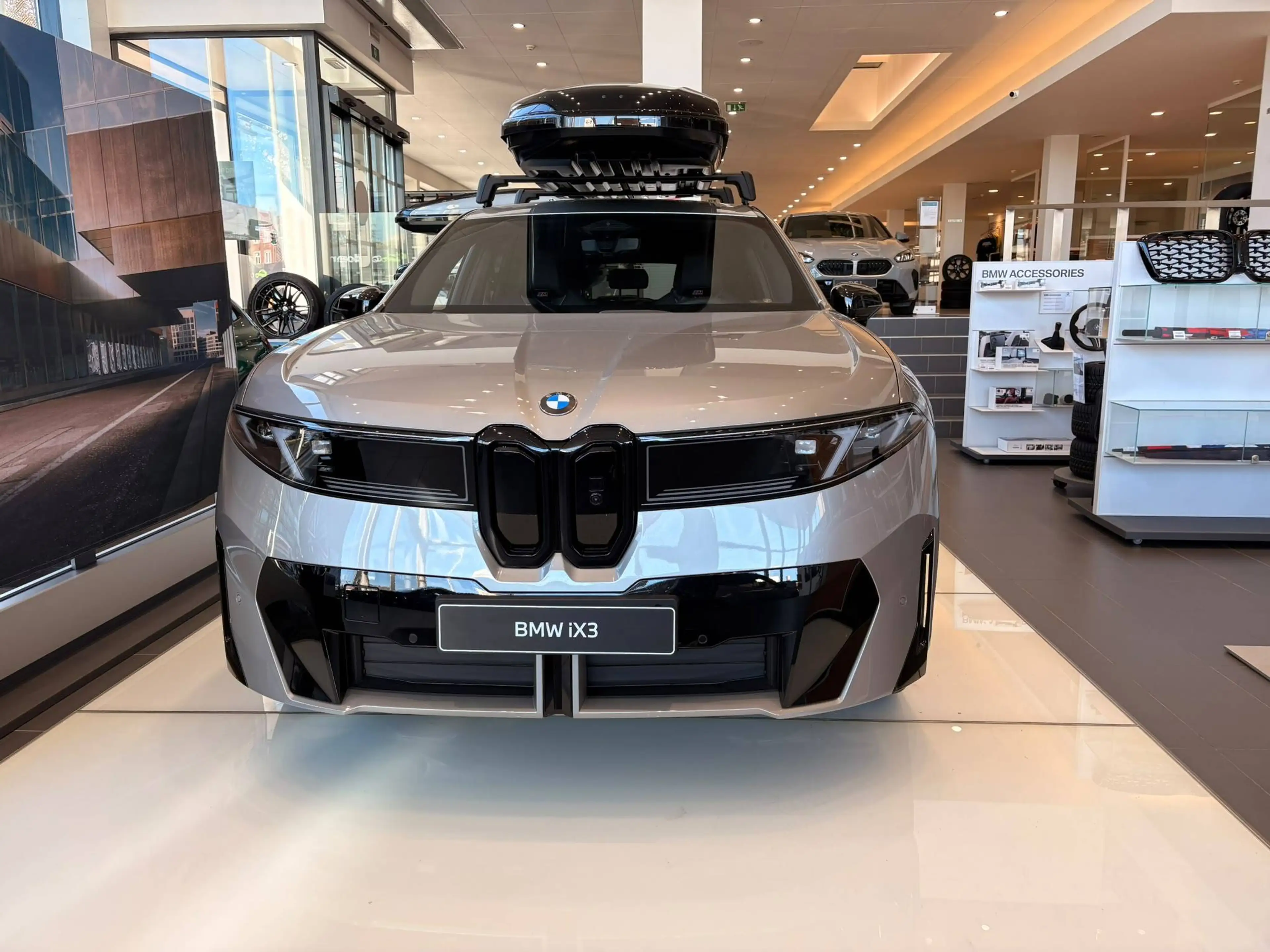 BMW iX3 iX3 113.4 kWh 50 xDrive — photo 2