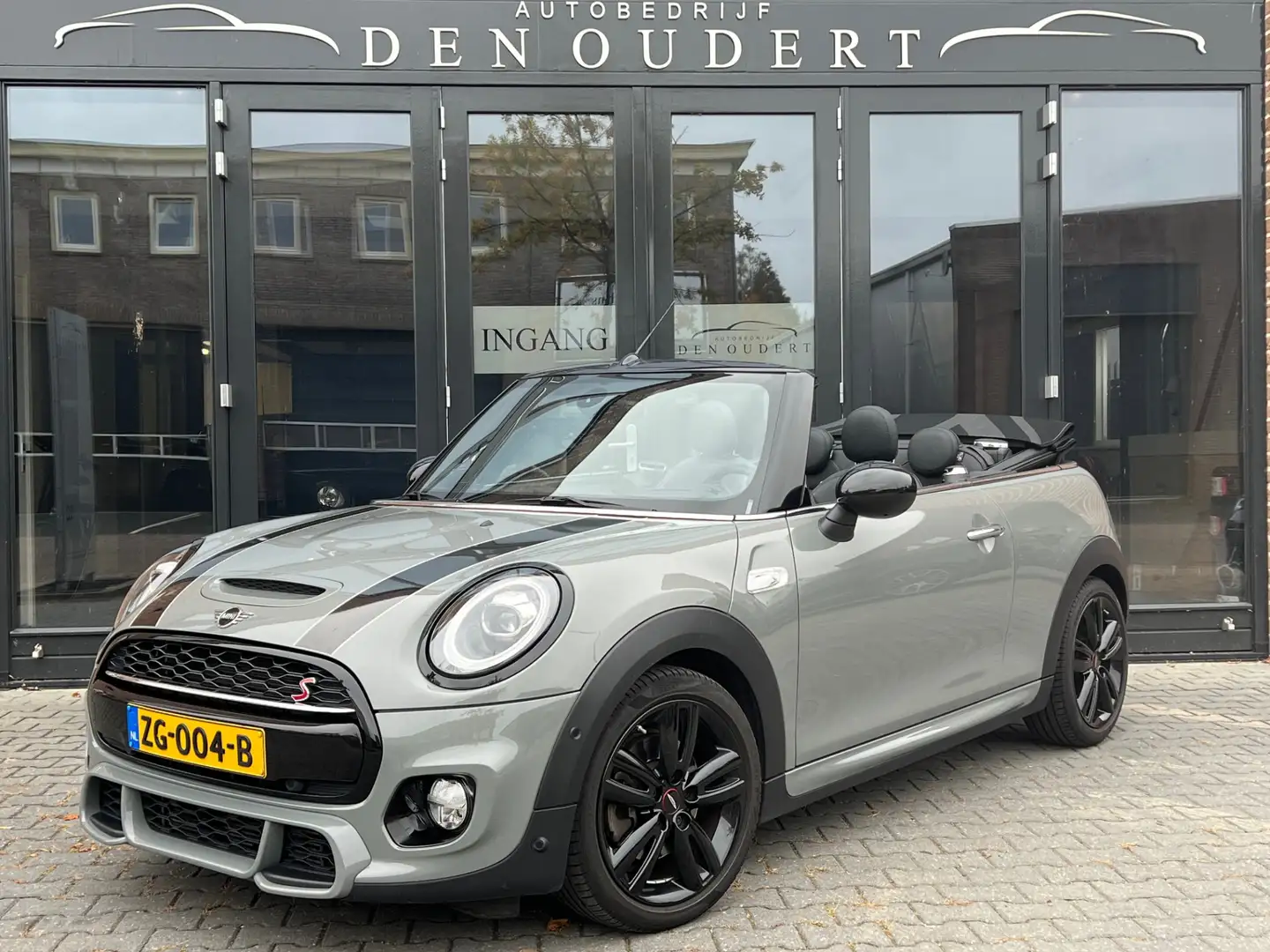MINI Cooper S Cabrio Mini 2.0 Knightsbridge AUT / JCW / CARPLAY / LEER Gris - 1