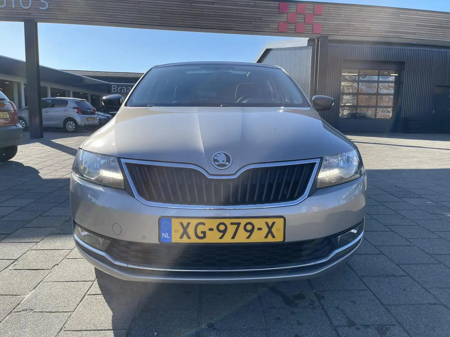 Skoda Rapid/Spaceback 1.0 TSI l PANO l STOELVERW. l CRIUSE l RIJKLAAR! Grijs - 2