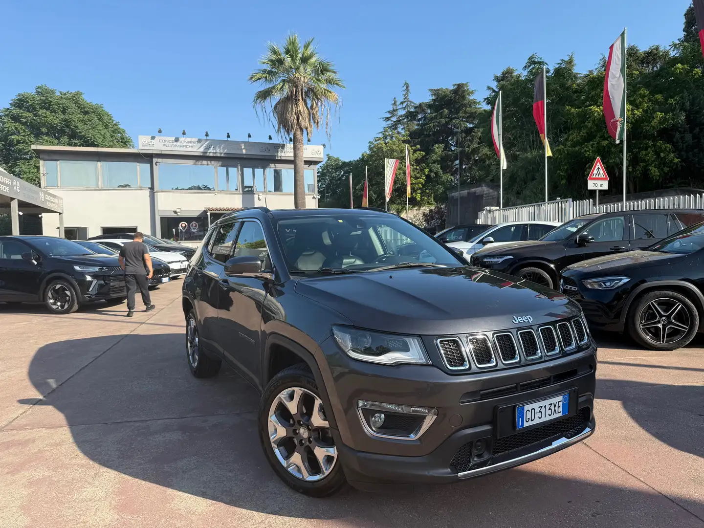 Jeep Compass Compass II 2017 2.0 mjt LIMITED 4wd 140cv AUTO Grigio - 1