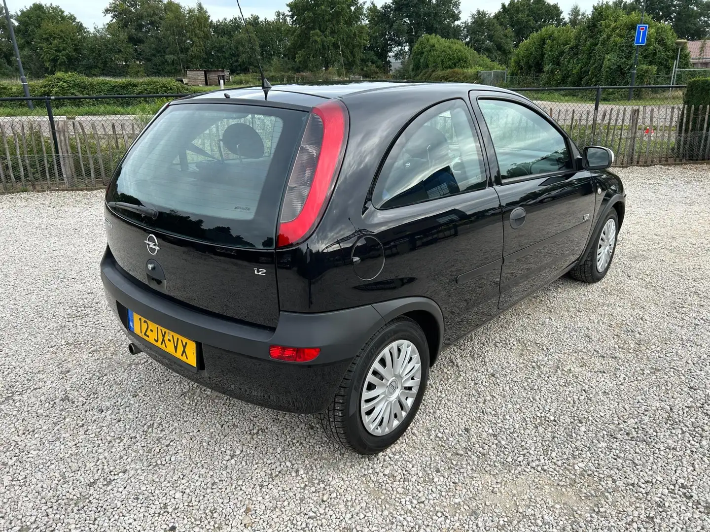 Opel Corsa 1.2-16V Njoy Zwart - 2