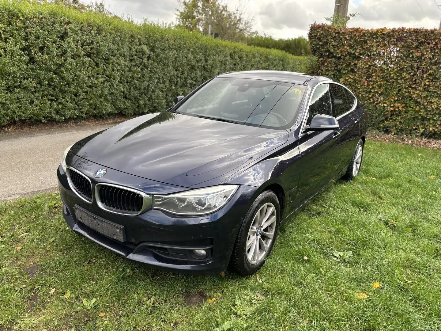 BMW 320 320i GT Luxury Line - 1
