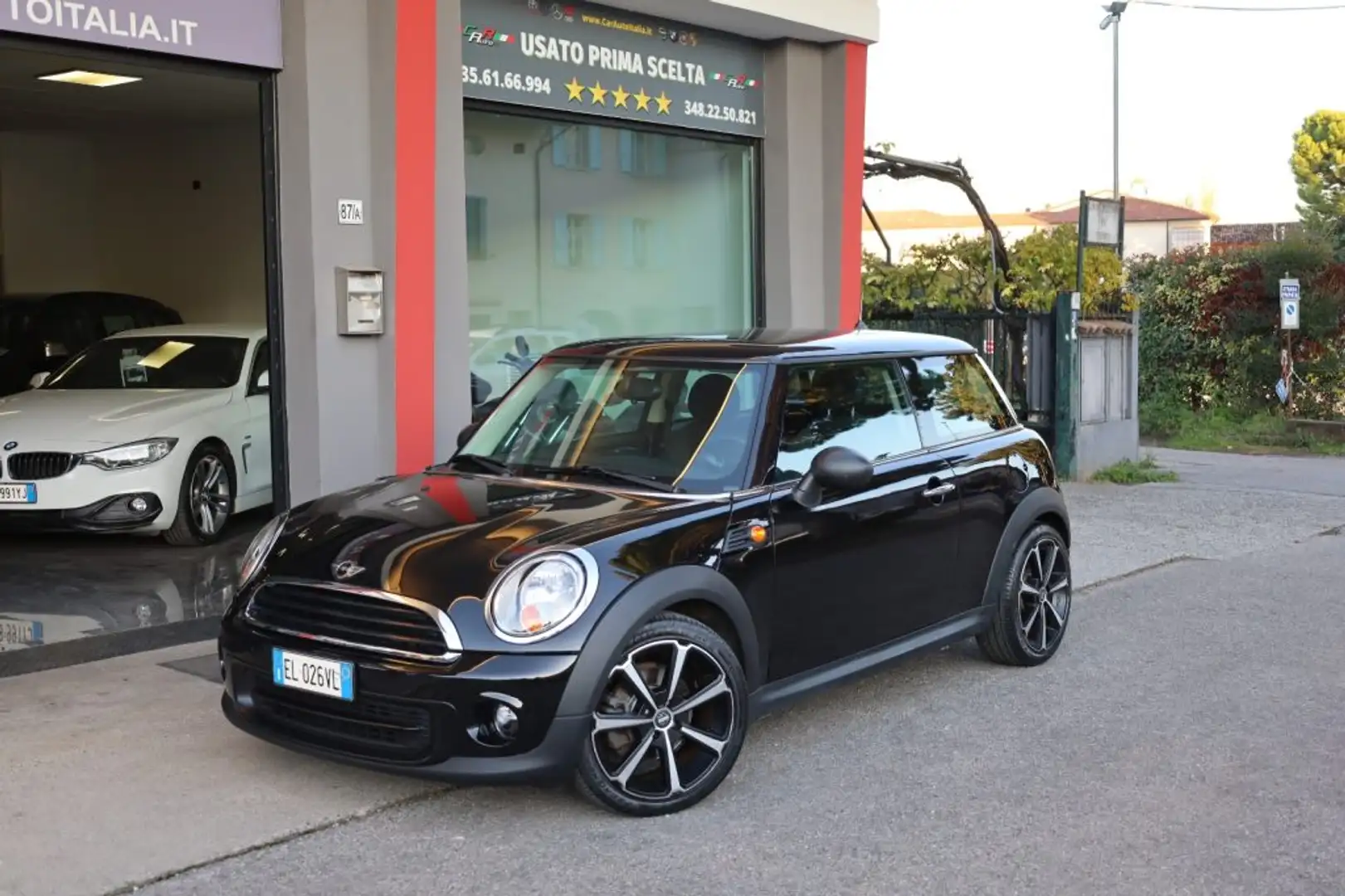 MINI One 1.6 16V One (55kW) 17" Ideale per NEOPATENTATI Zwart - 1