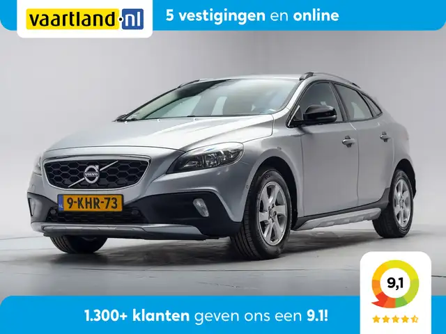 Volvo V40 Cross Country T4 179pk Momentum [ Camera Trekhaak Navigatie ]