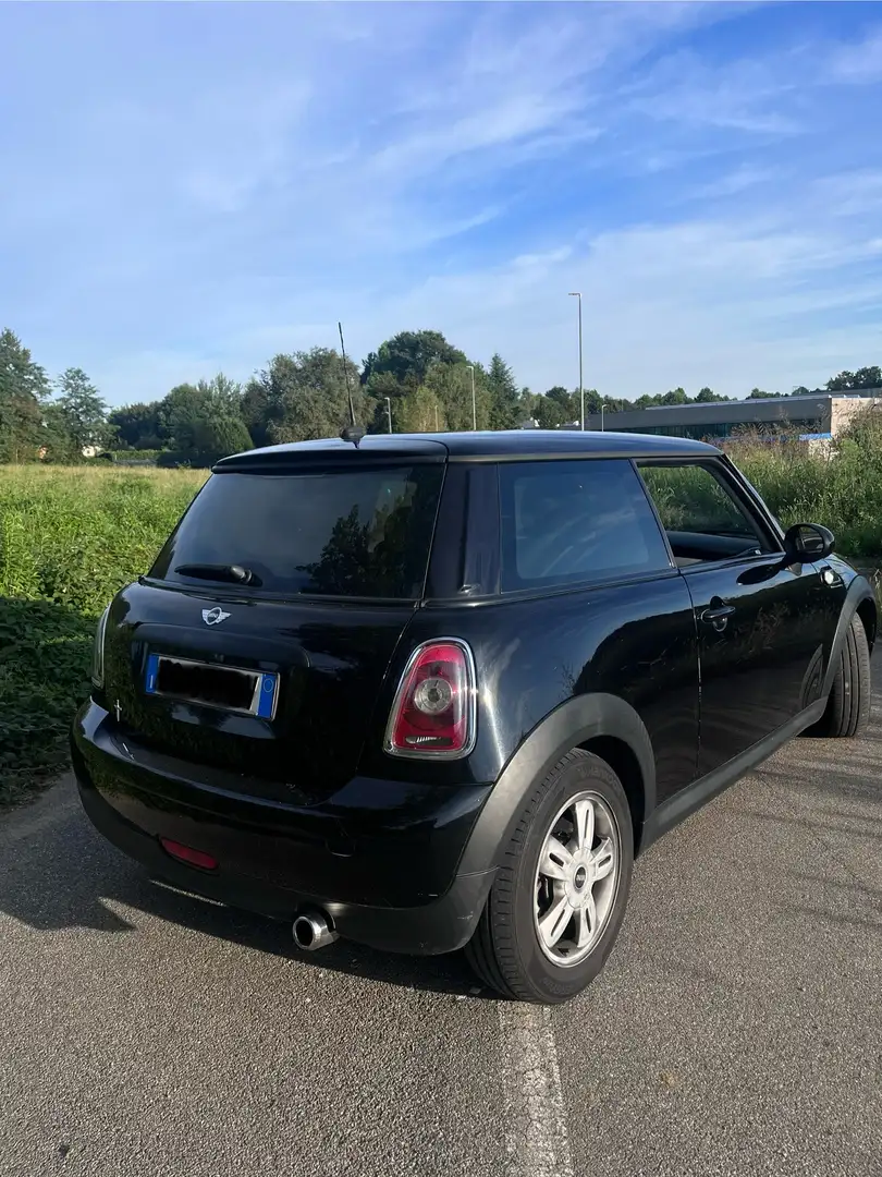 MINI One D 1.6 90cv Чорний - 2