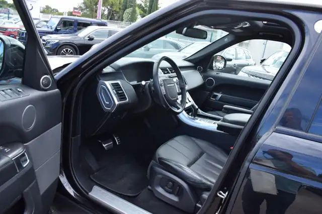 Land Rover Range Rover Sport view 12