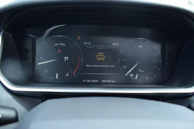 Land Rover Range Rover Sport view 5