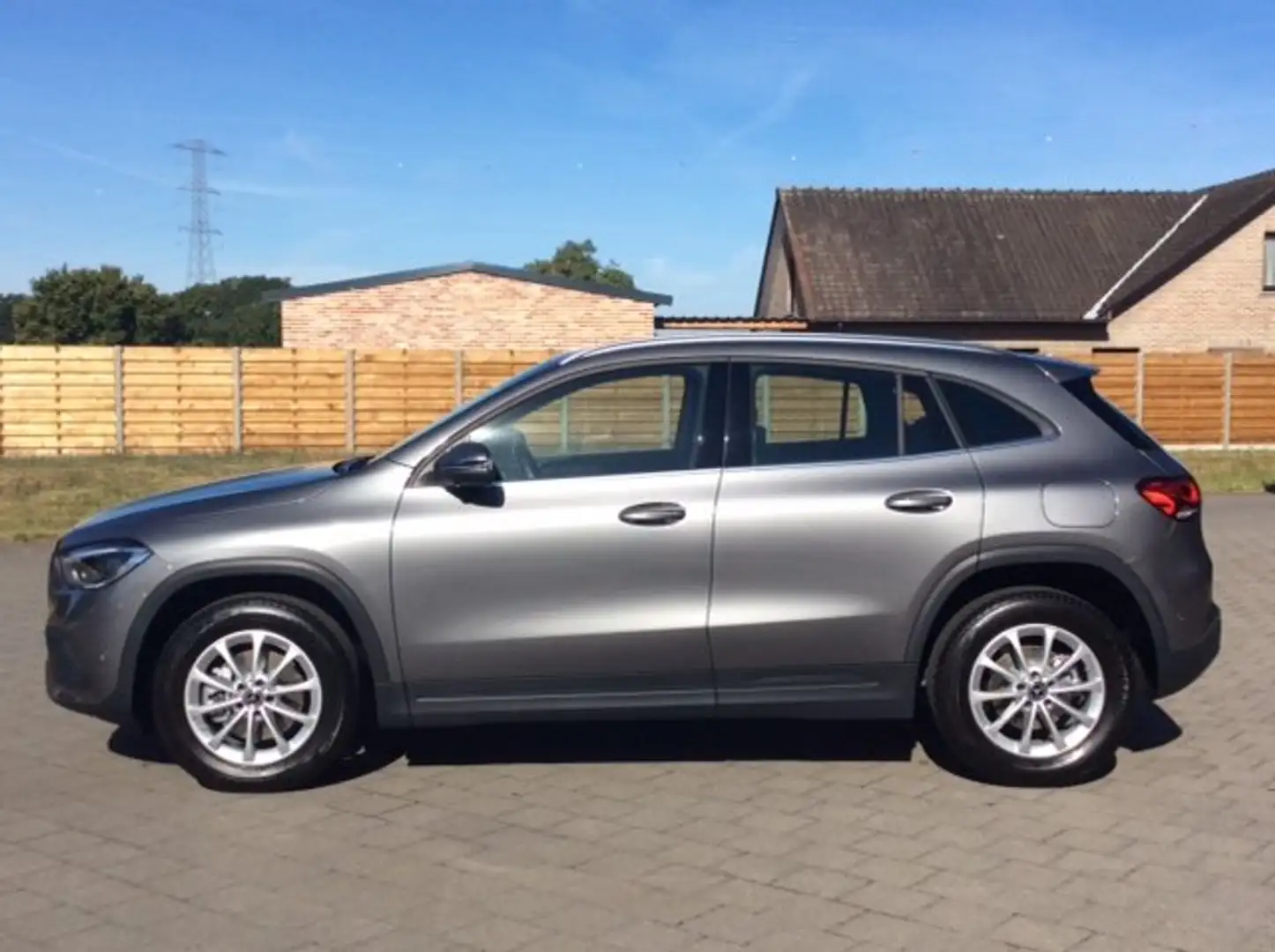Mercedes-Benz GLA 180 Distronic * 360° camera * Elektr koffer * 3j WB Grijs - 2