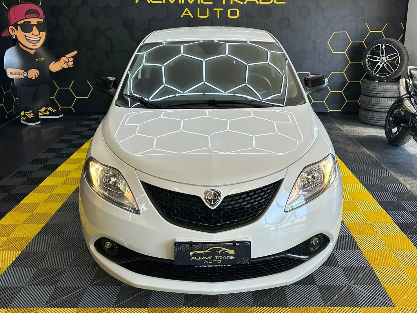 Lancia Ypsilon Ypsilon III 2015 1.2 Gold s Bianco - 2