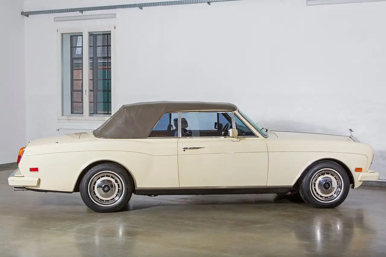 Rolls-Royce Corniche II Convertible aus Liebhaberhand, foto 8