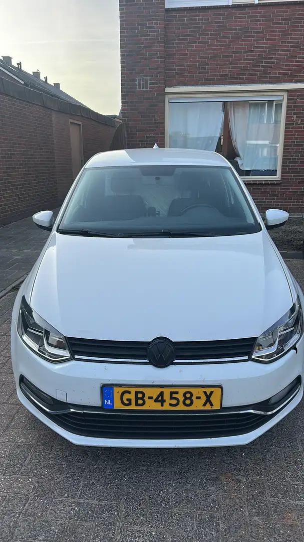 Volkswagen Polo 1.0 First Edition Wit - 1