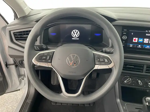 Volkswagen Polo view 12