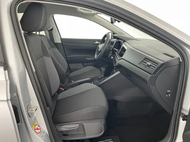 Volkswagen Polo view 10