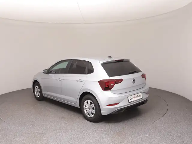 Volkswagen Polo view 5