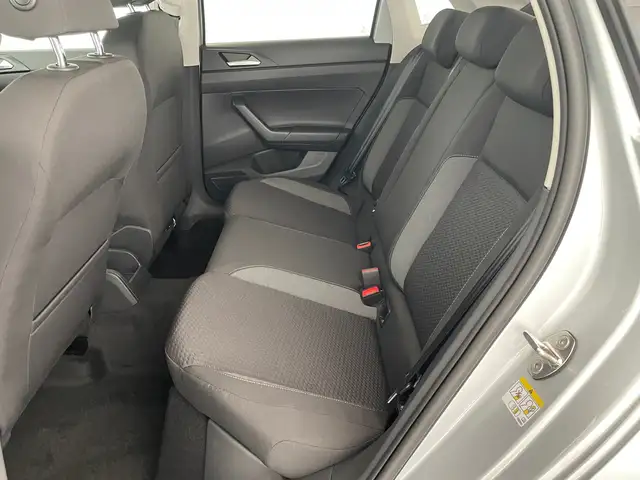 Volkswagen Polo view 11