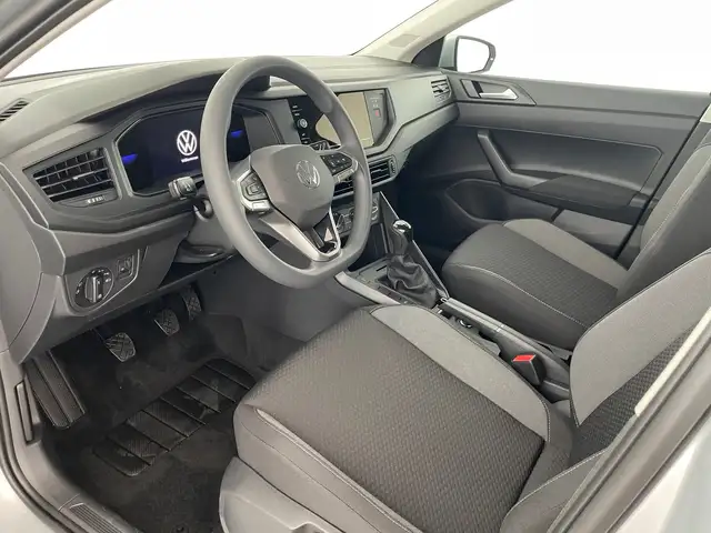 Volkswagen Polo view 8