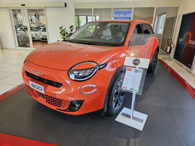 Fiat 600e La Prima - KM ZERO - PRONTA CONSEGNA