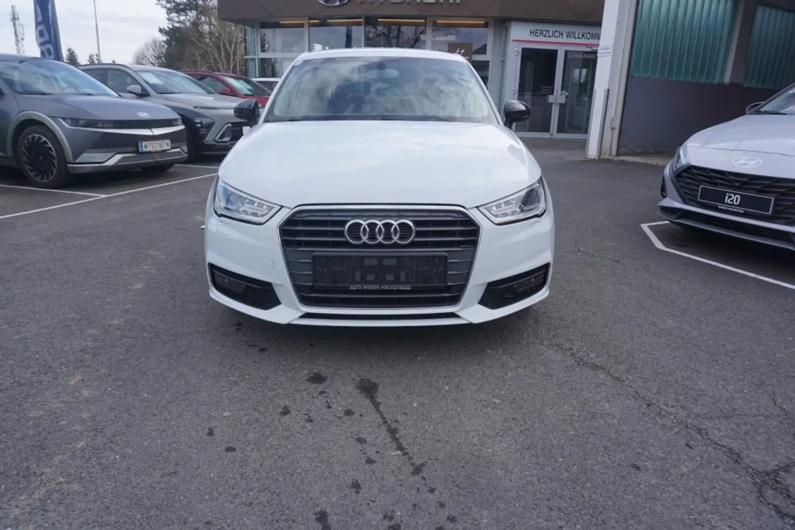 Audi A1 SB 1,0 TFSI intense Bianco - 2
