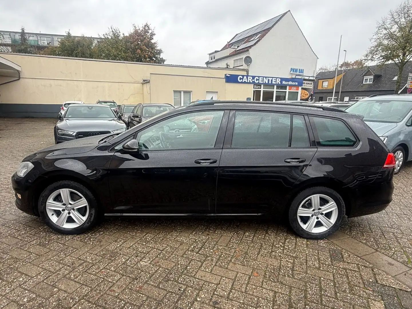 Volkswagen Golf VII Variant Comfortline BMT*NAVI*SHZ*PDC*** Schwarz - 2