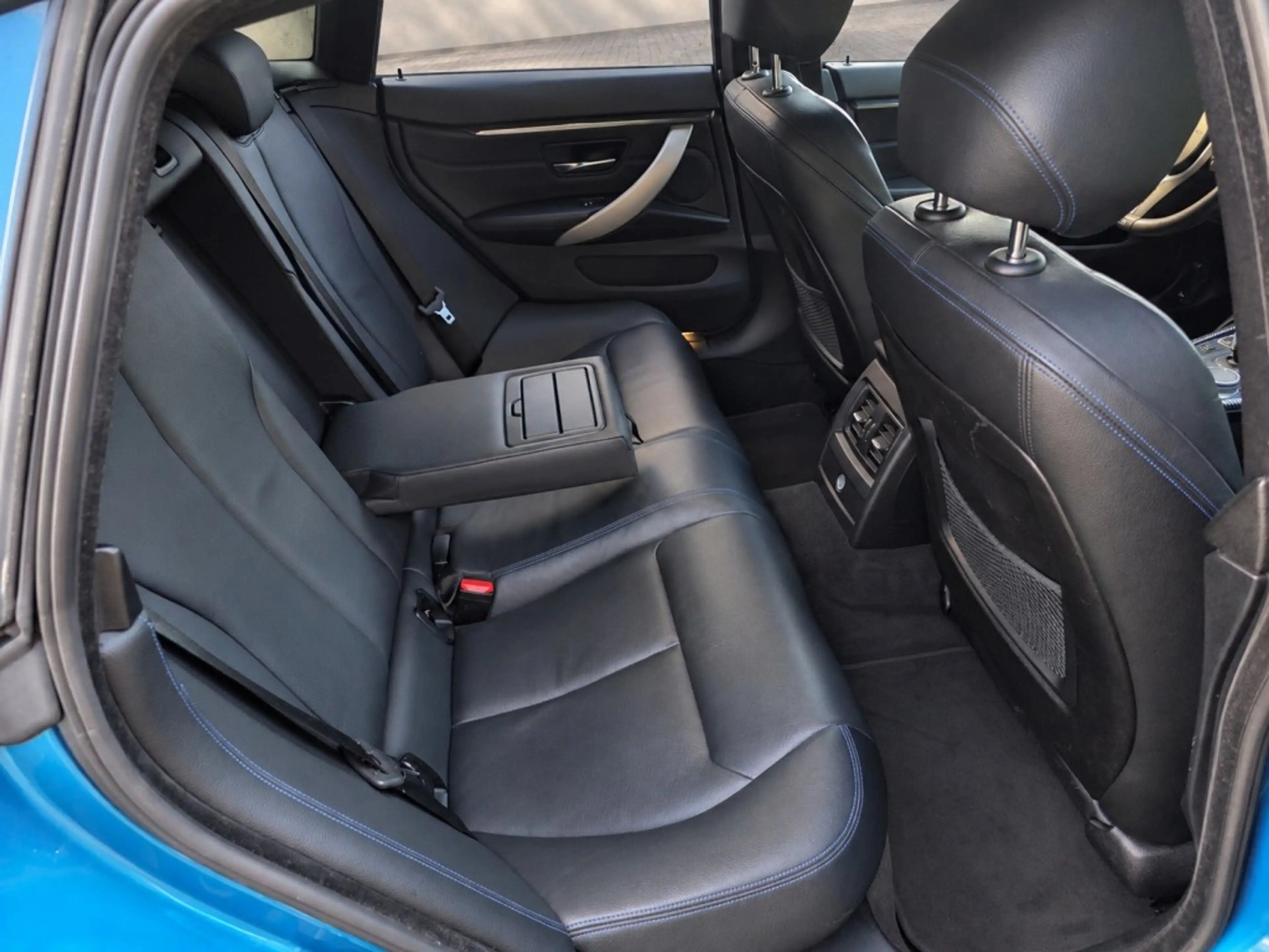 BMW 430 430i Gran Coupe speciale kleur — photo 12