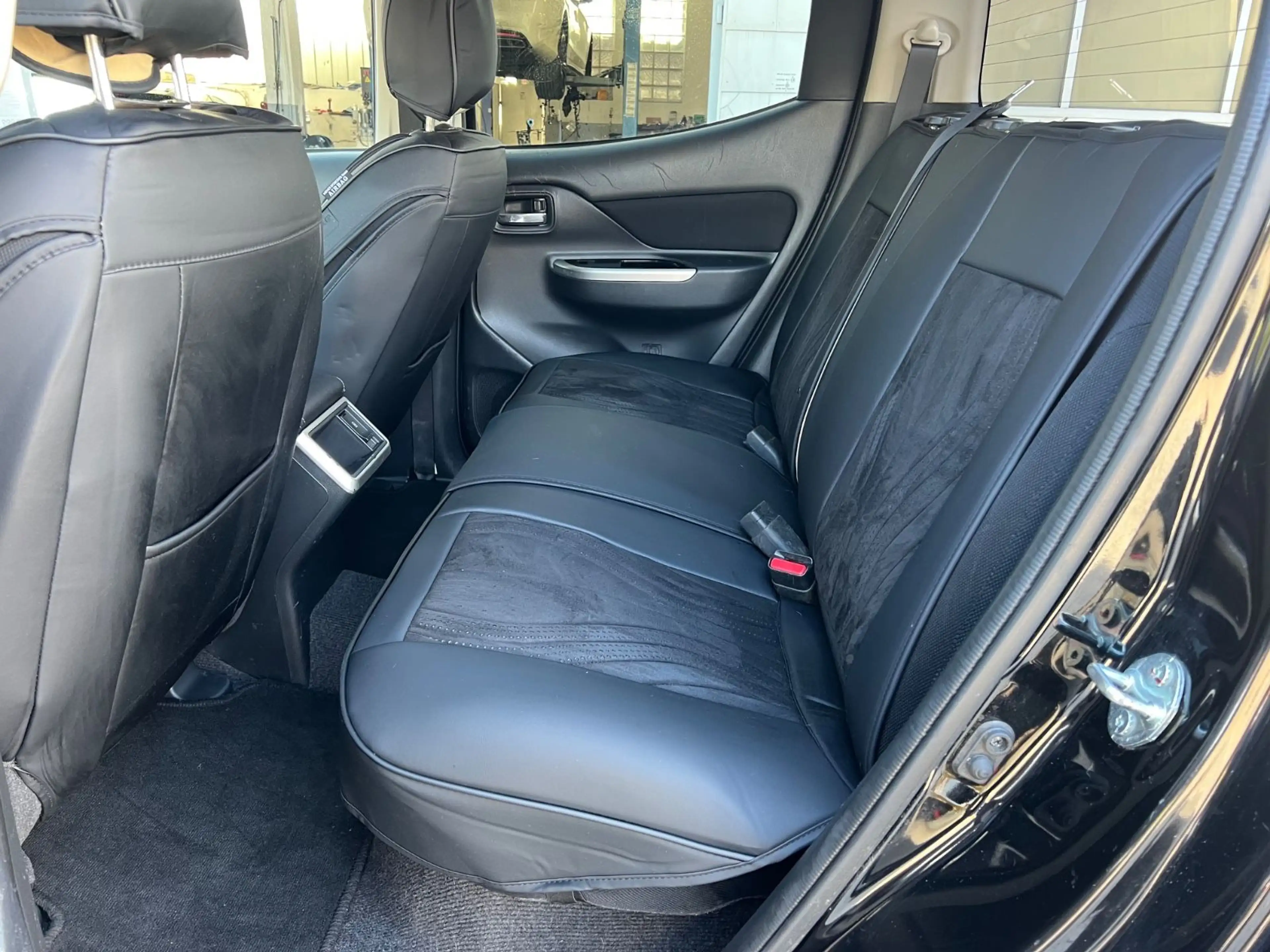 Mitsubishi L200 Intro Edition Doppelkabine 4WD — photo 12