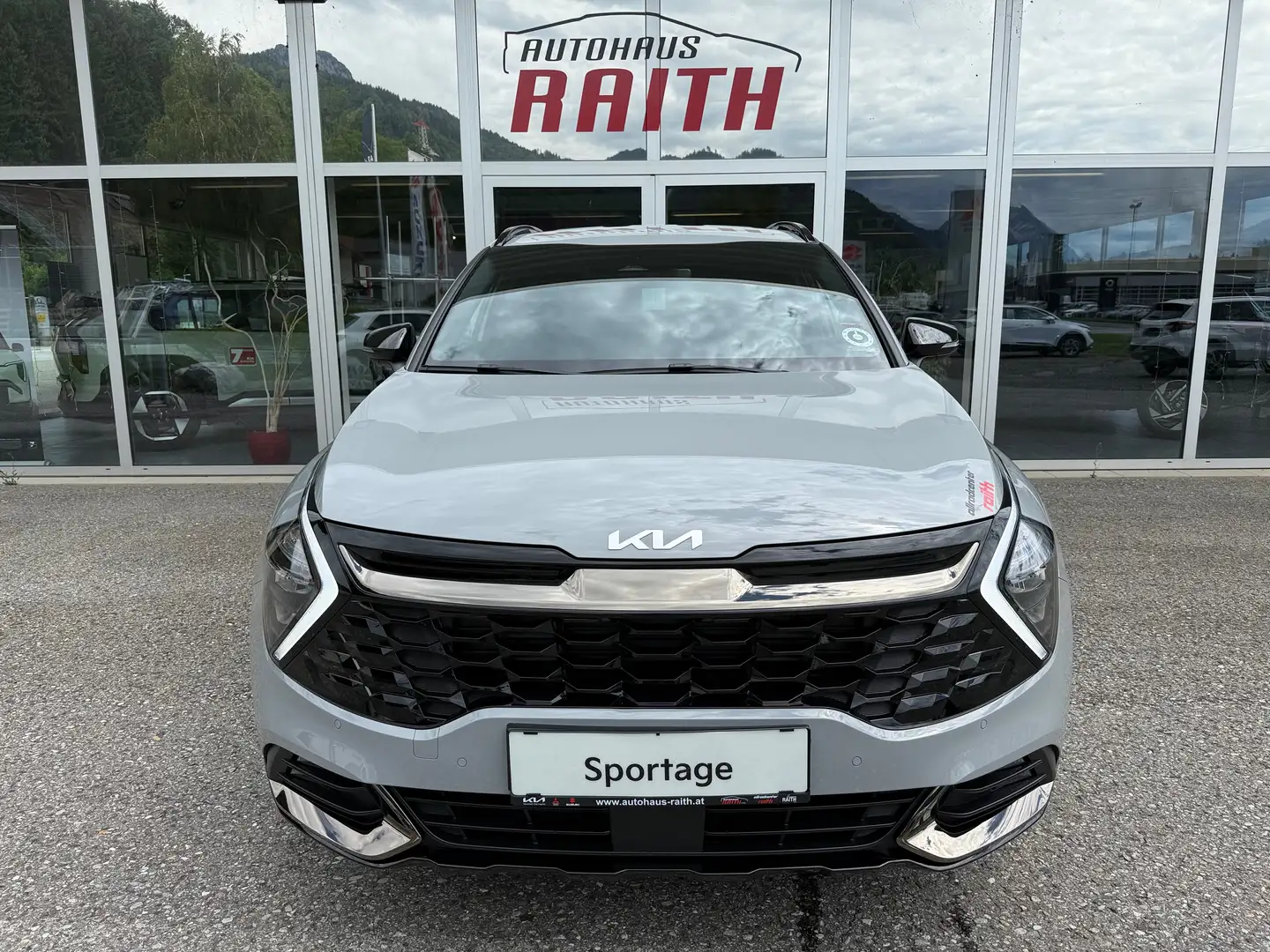 Kia Sportage 1,6 TGDI 48V Anniversary-Edt. 7DCT AWD Gris - 2