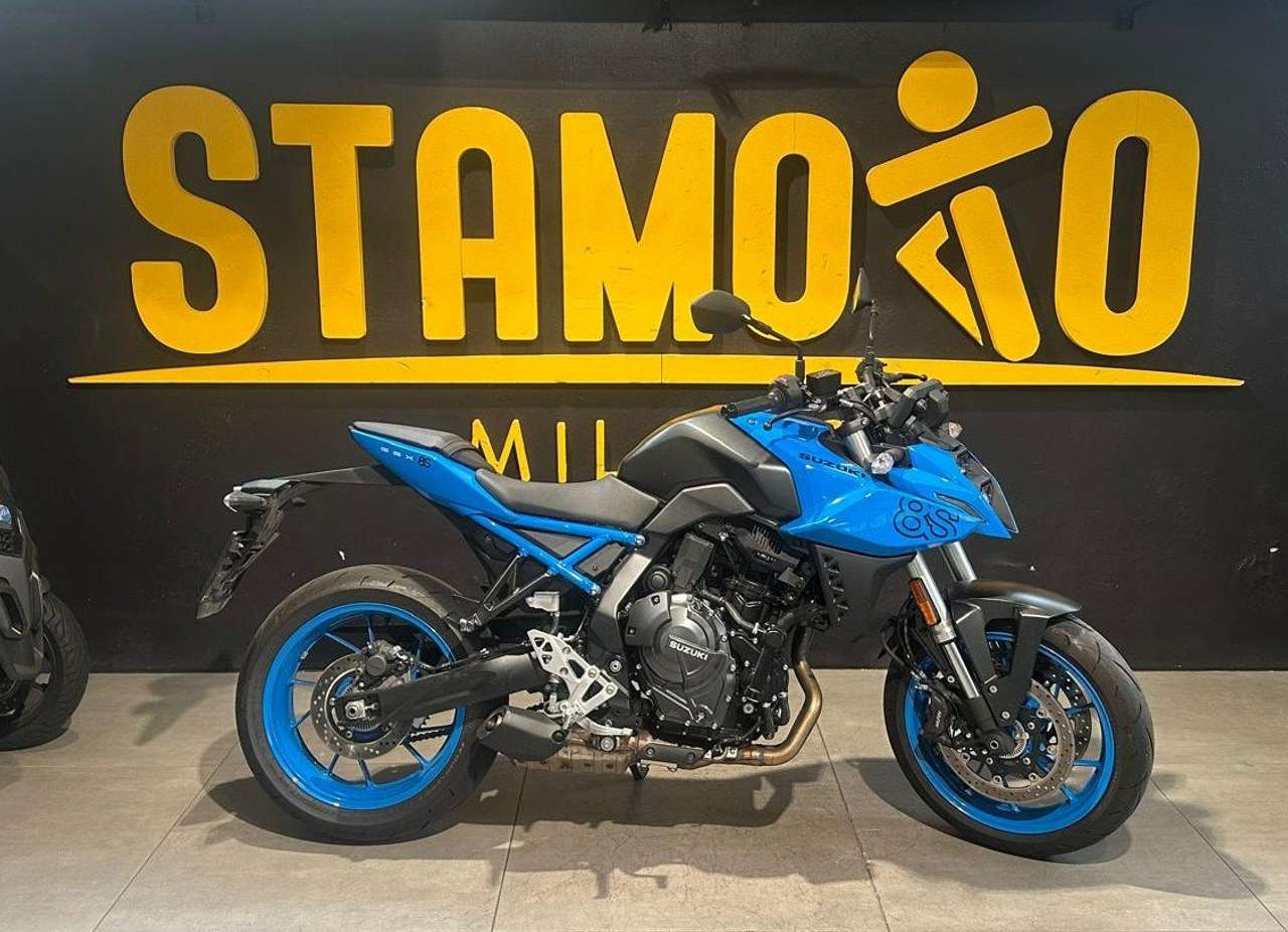 Suzuki GSX 8S