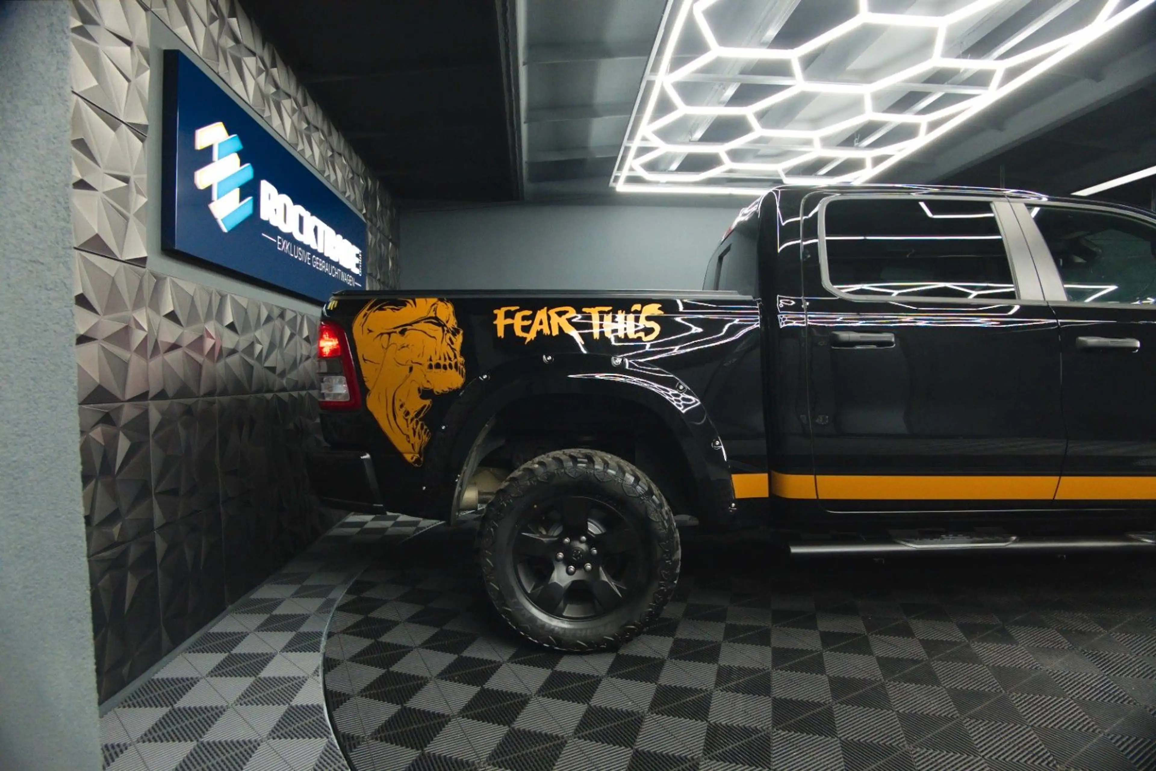 Dodge RAM 5.7 V8 HEMI 4x4 OFFROAD Night RAPTOR 19% — photo 14