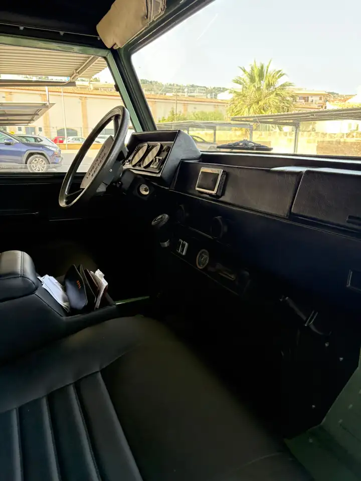 Land Rover Santana 109" Super 6 V, foto 4