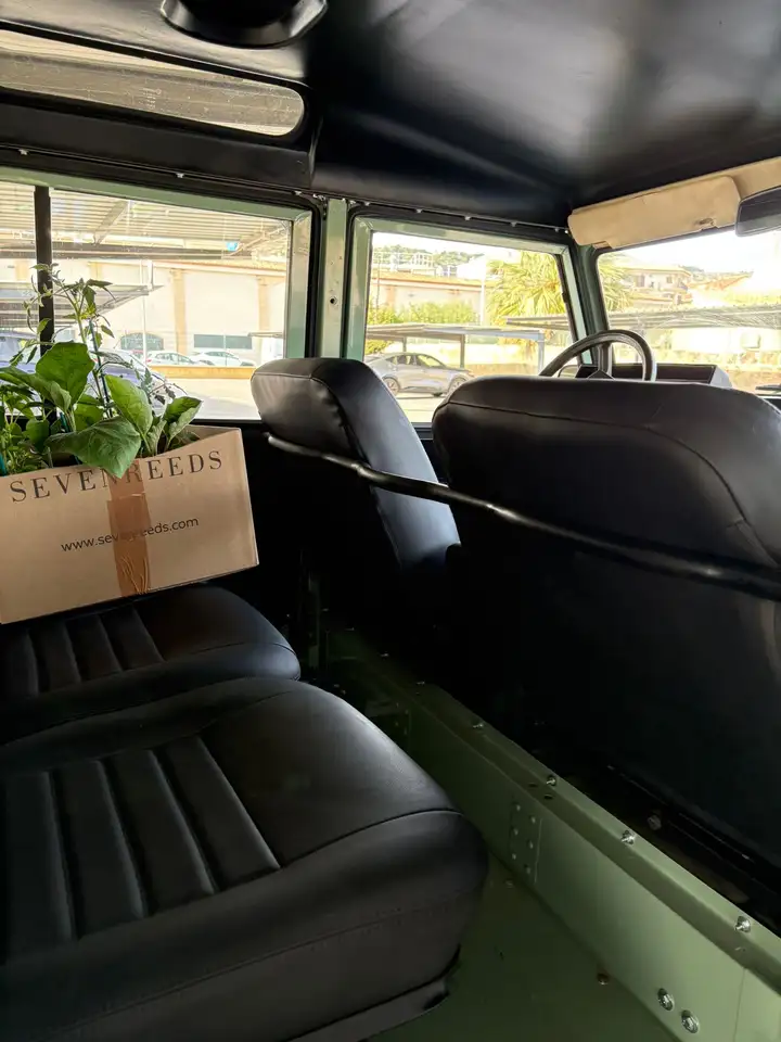 Land Rover Santana 109" Super 6 V, foto 2
