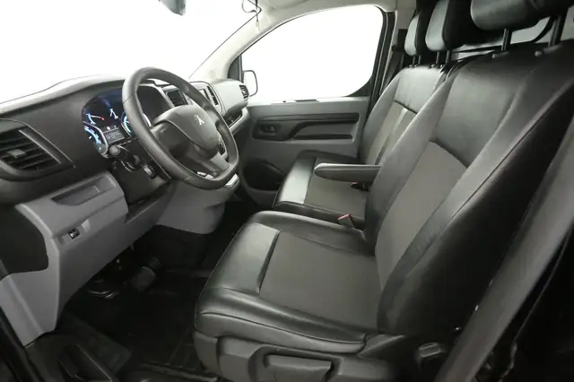 Peugeot E-Expert view 22