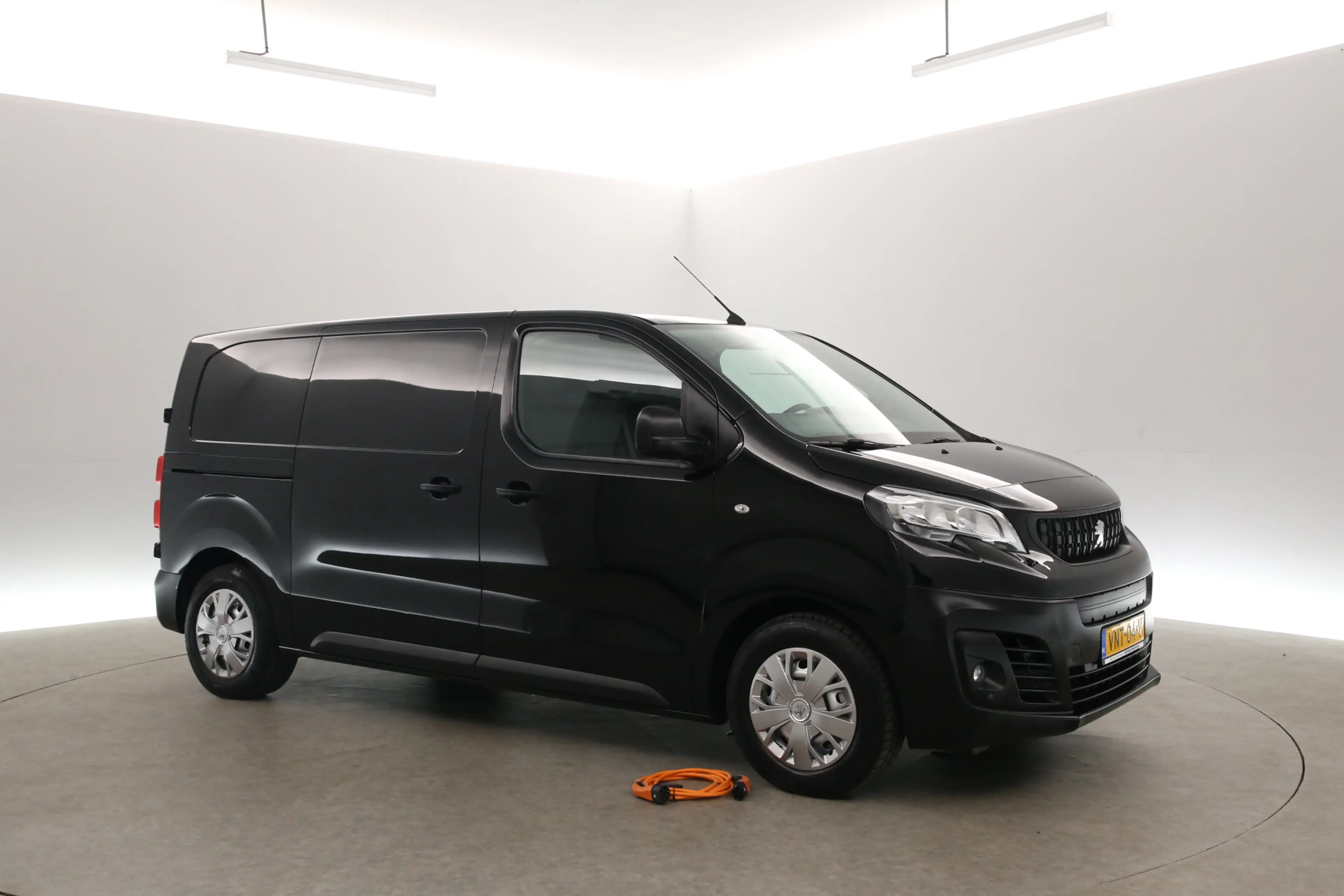 Peugeot e-Expert 75 kWh L2H1 | Snelladen | SOH 91% | Airco | Cruise — photo 7