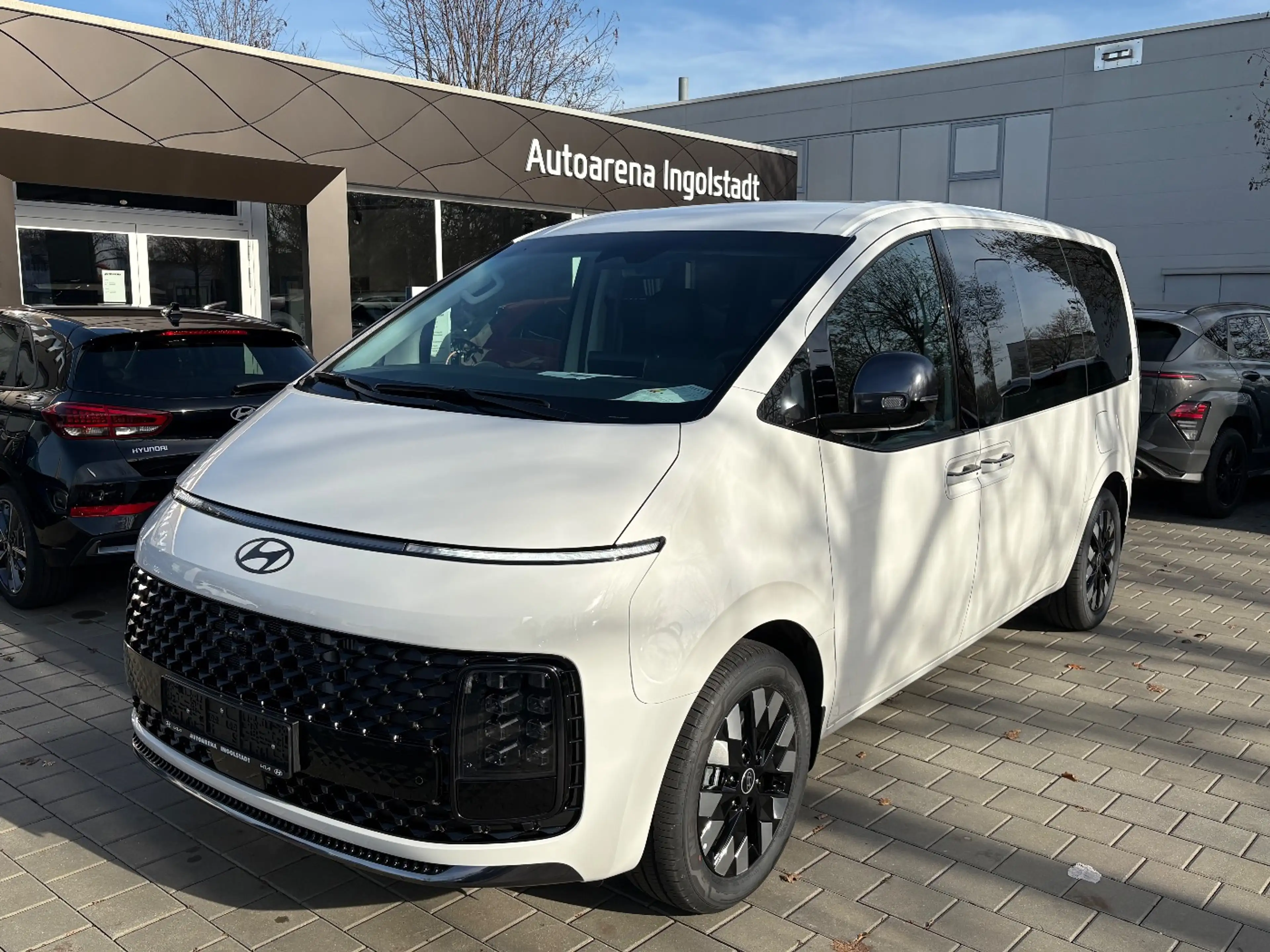 Hyundai STARIA 1.6 T-GDI 2WD Signature 2xKlima 360 ACC — photo 2