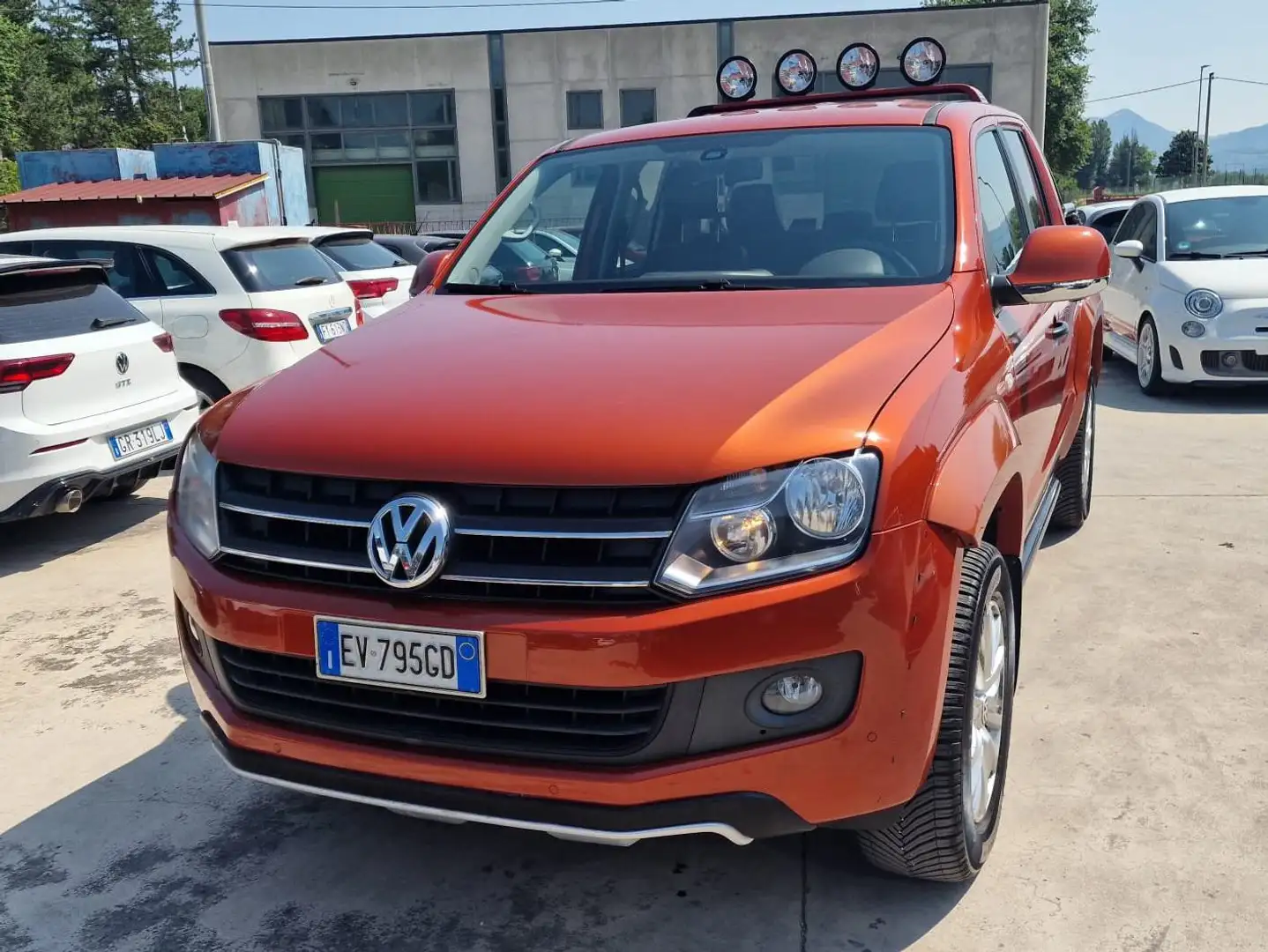 Volkswagen Amarok Volkswagen  Amarok DC 2.0 tdi Canyon 4motion 180cv Orange - 1