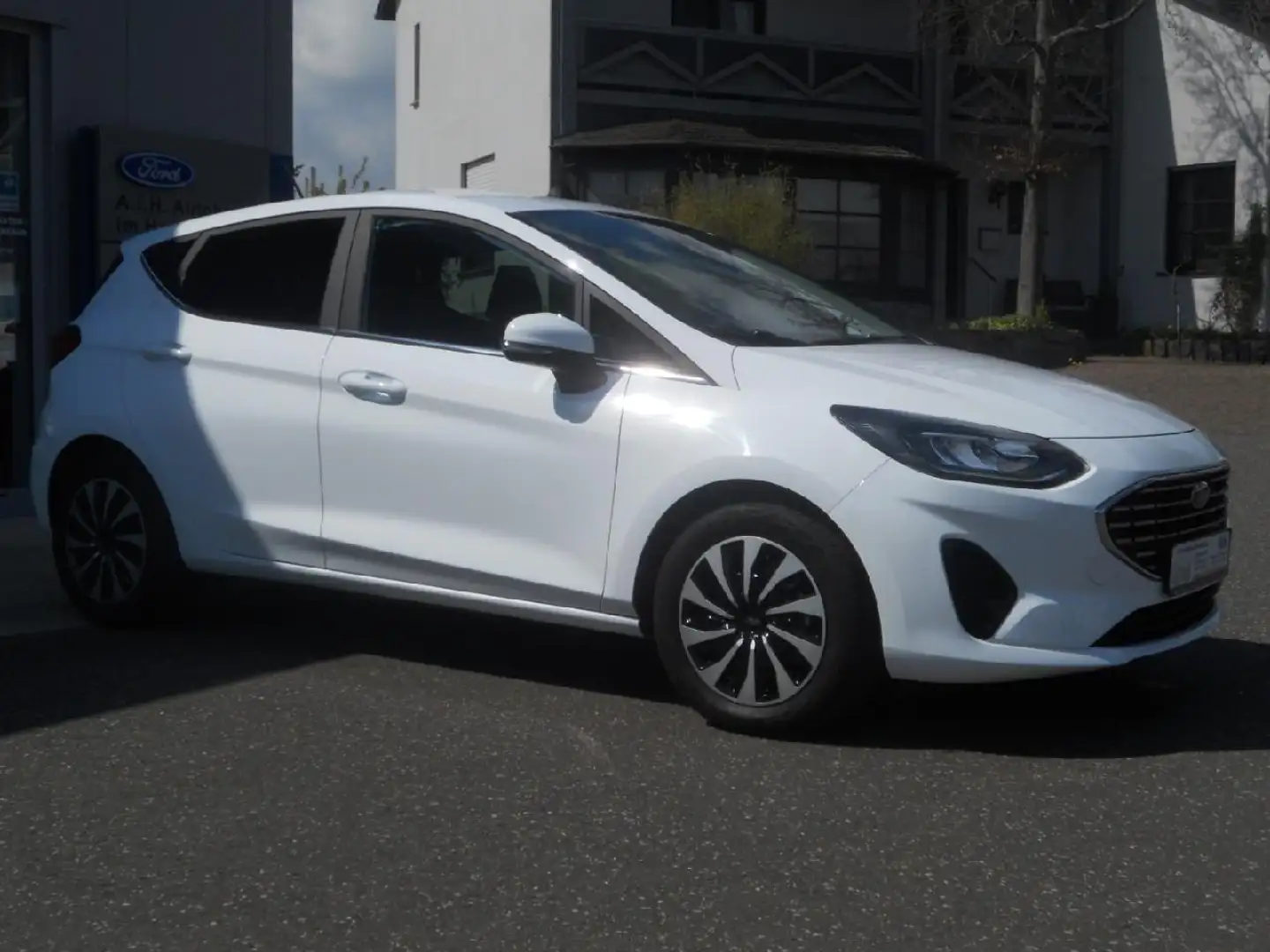 Ford Fiesta Titanium Blanc - 1
