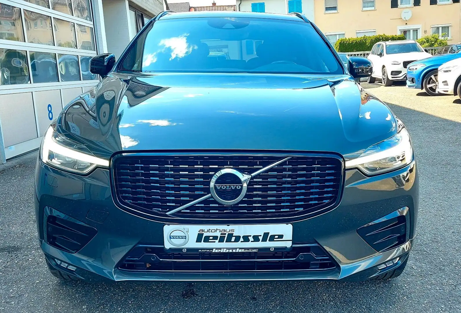 Volvo XC60 B5 R-Design AWD-Pano-Nappa-Sitzbelüftung Grün - 1