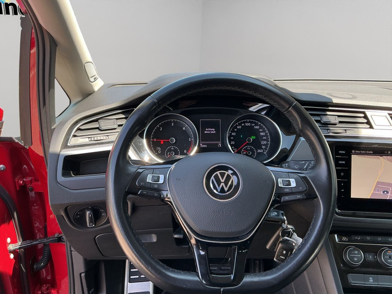 Volkswagen Touran 2.0 TDI DSG Active LED, AHK, RFK, DYNAUDIO — photo 14