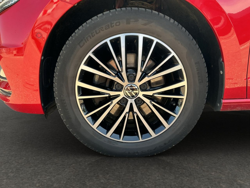 Volkswagen Touran 2.0 TDI DSG Active LED, AHK, RFK, DYNAUDIO — photo 12