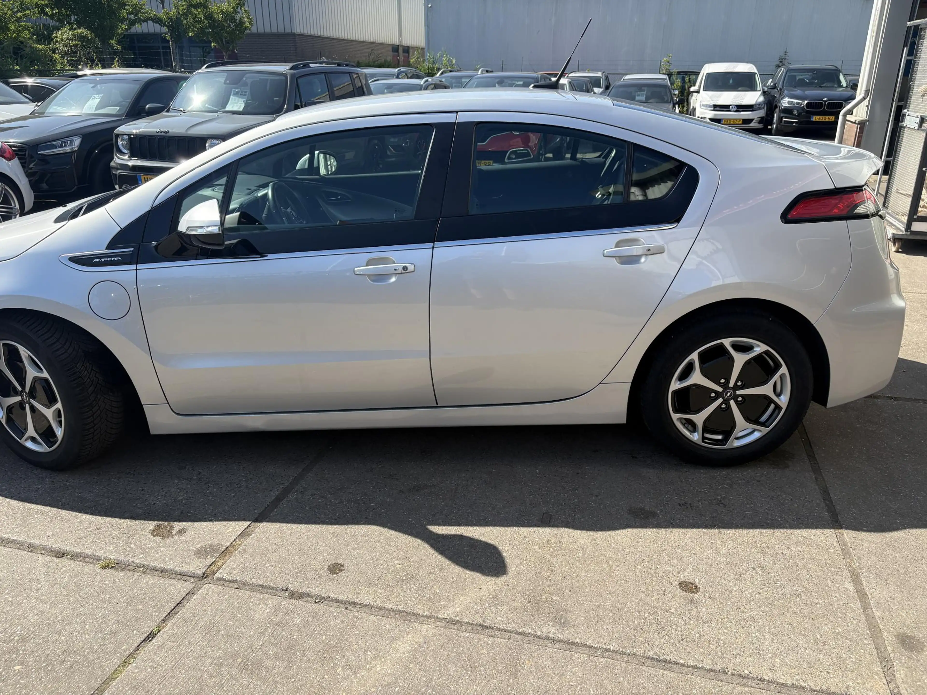 Opel Ampera 1.4 — photo 3