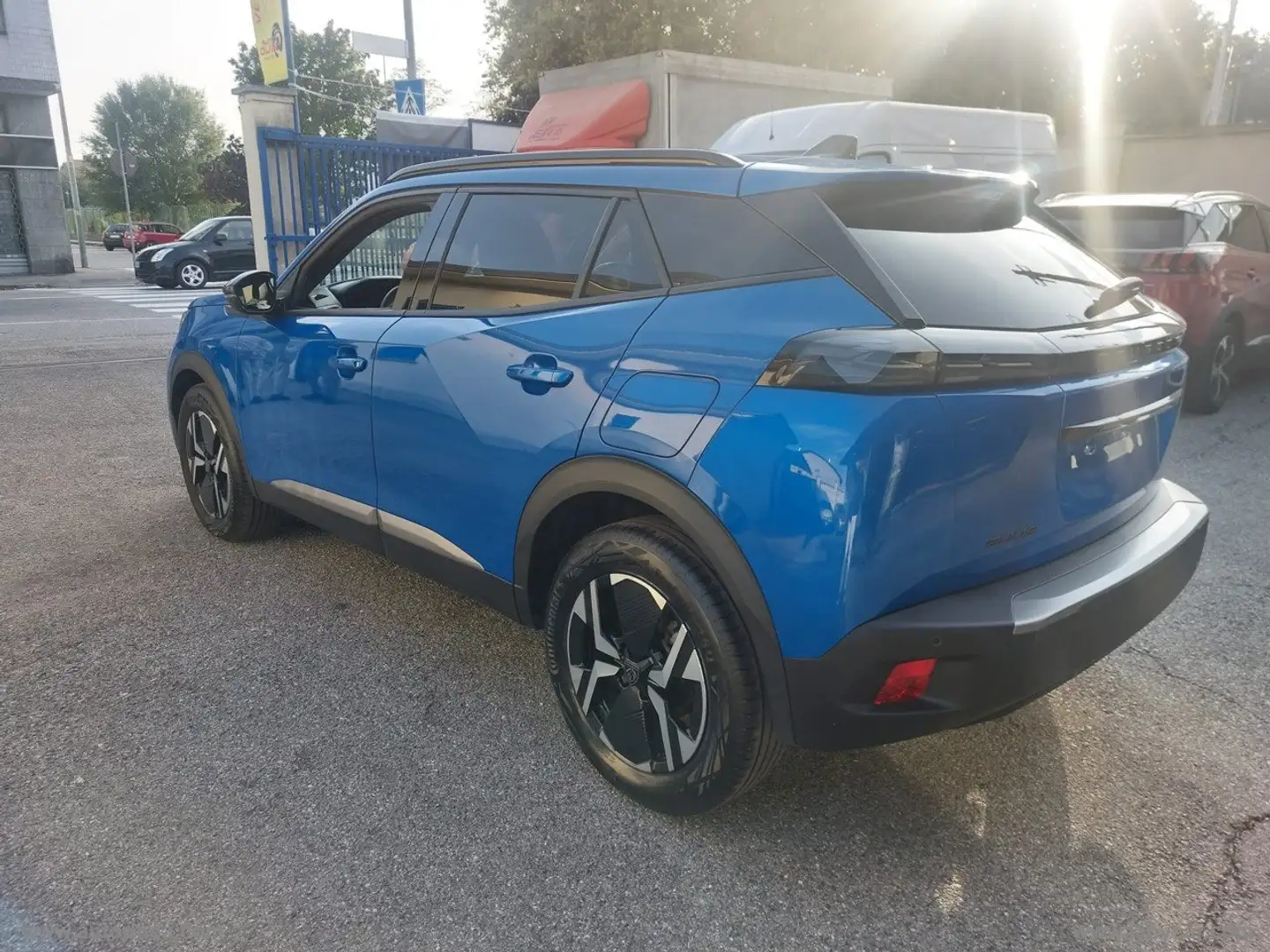 Peugeot 2008 PureTech 100 S&S Allure Pack NO VINCOLI Blu/Azzurro - 2