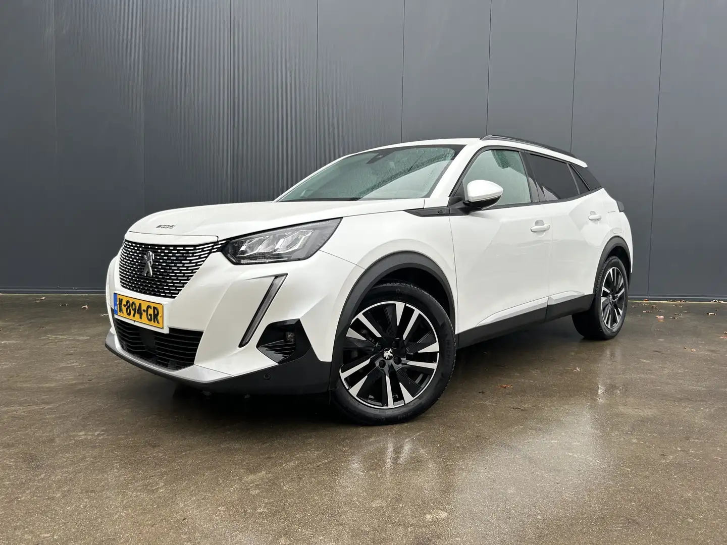 Peugeot e-2008 EV Allure 50 kWh 1e EIGENAAR METALLIC VIRTUAL COCK Blanc - 1