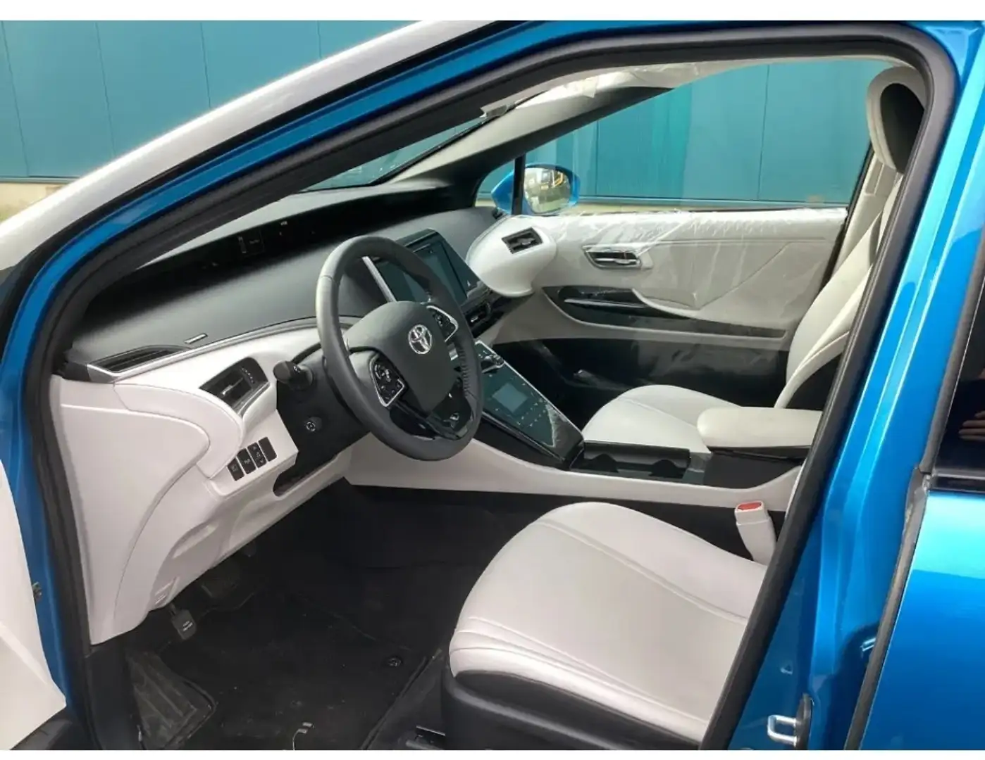 Toyota Mirai - 1
