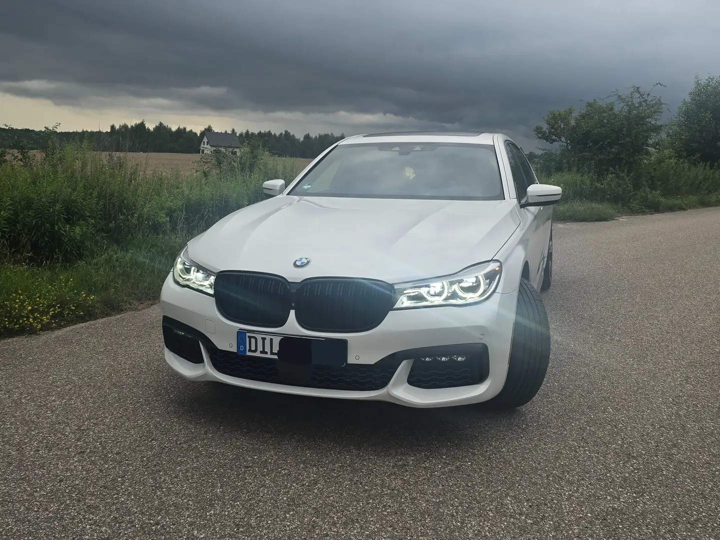 BMW 750 750Li xDrive Alb - 1