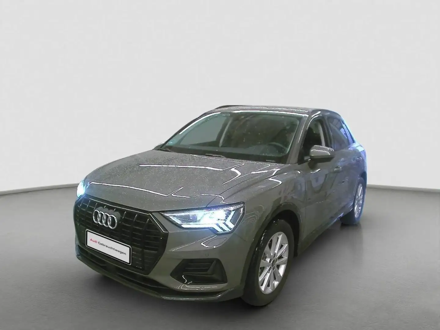 Audi Q3 SUV advanced 35 TFSI S tr. Matrix AHK 18 ACC Grau - 2