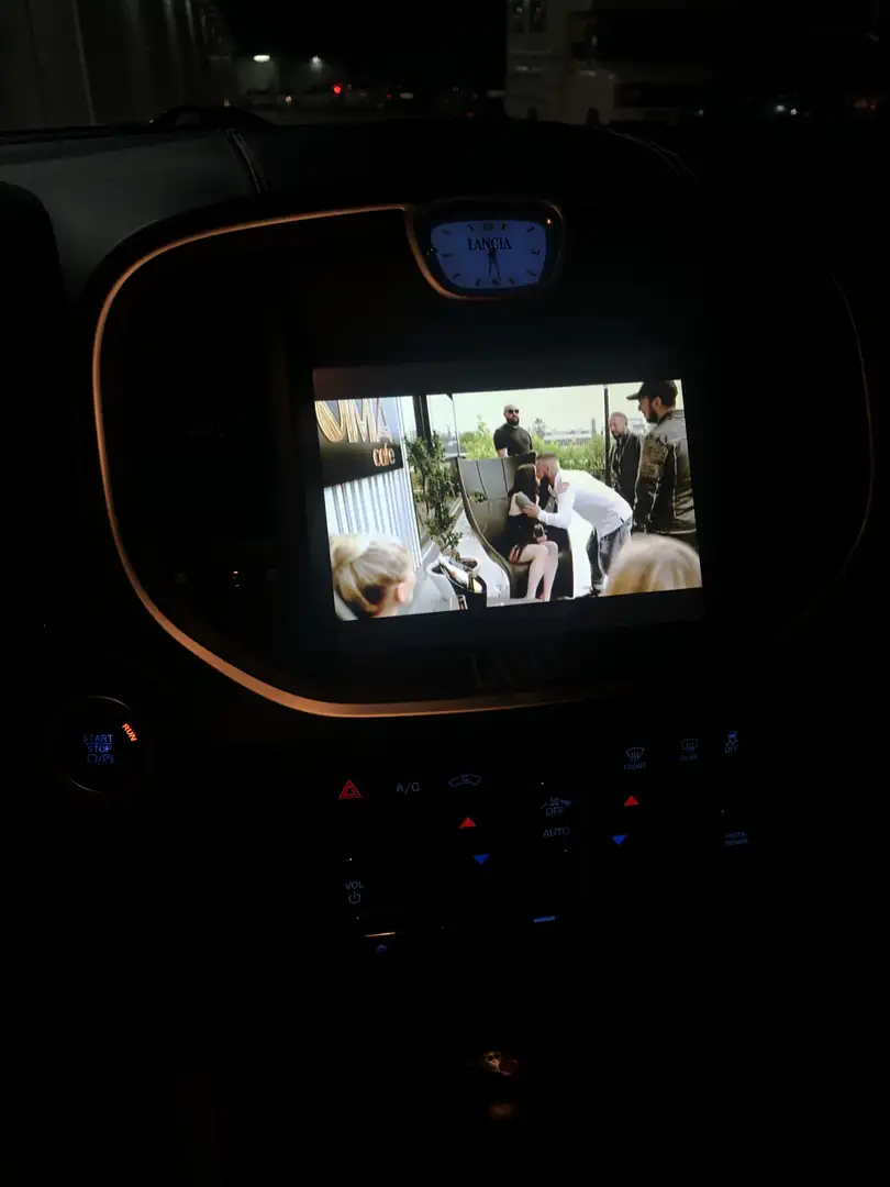 Lancia Thema 3.0 V6 mjt II Executive 239cv auto - 2