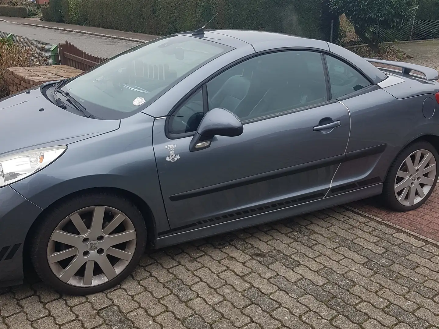 Peugeot 207 Caprio CC Sport (F) elektr Harttop Grau - 2