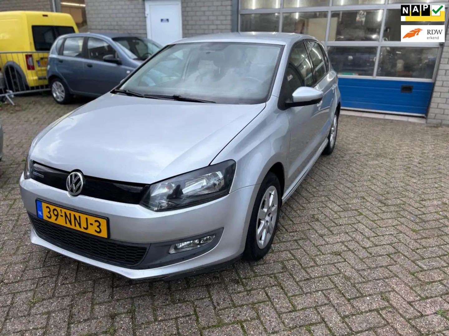 Volkswagen Polo 1.2 TDI BlueMotion Comfortline Grijs - 1